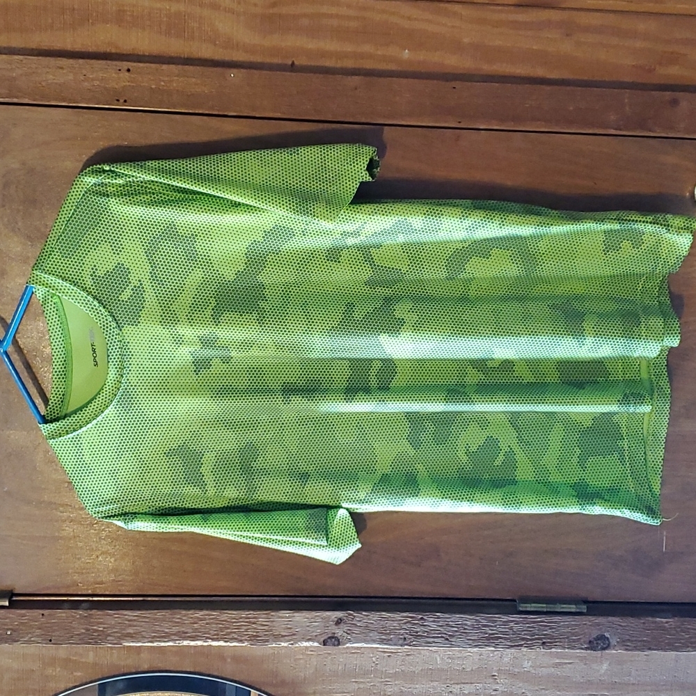 Workout running shirt. Lime green.